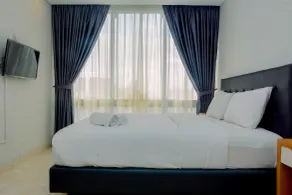 Spacious 2BR with Private Lift at Masterpiece The Epicentrum Kuningan Apartment By Travelio - Værelse
