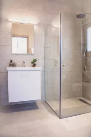 Starlight Villa Guro - 4bd, 4ba, 4min de la plage - Salle de bain