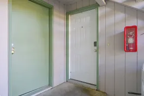 3 Mi to Olympia! Apt w/ Shared Laundry - Interior