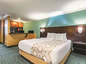 La Quinta Wyndham SFO Airport West Millbrae-Presidents Award Winner-FREE ARPRT SHTL - Chambre