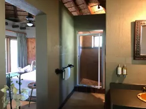 Emhosheni River Lodge - Badezimmer