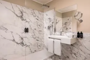 Hotel Sina Astor - Badezimmer