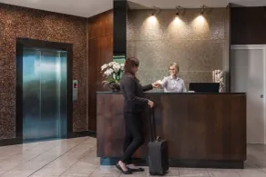 Springfield Lakes Boutique Hotel - Recepción