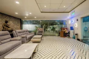 Hotel Royal Orbit Near Dronacharya Metro Station DLF Phase 3 Gurgaon Manage by Revemaster Hospitality - Lobby