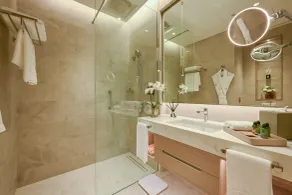 Onyx Rotana - Bathroom