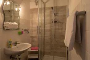 Hotel-Pension Charlottenburg - Bathroom