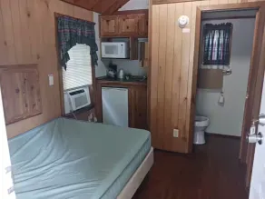 Pin Oak RV Resort - Rum