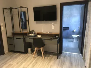 La Orchard Hotel - Room