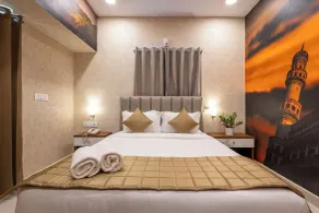 RV Grand Miyapur - Rom