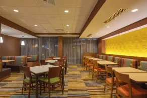 Fairfield Inn & Suites By Marriott Fort Lauderdale Downtown/Las Olas - Restaurang