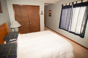 Slopeside Condo D304|2 Bedrooms,2 Bath | Sleeps 7 - Room