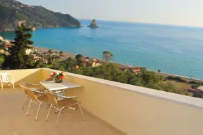 Holiday house with pool Maria on Agios Gordios Beach - Balkong