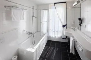 Hotel Ostrov - Bagno