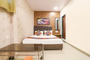 FabHotel Aksa Inn - Room