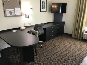 Candlewood Suites Fort Wayne - NW by IHG - Chambre
