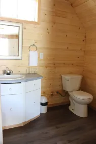 Blue River Cabins Campground & RV Park - Bathroom