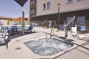 La Quinta by Wyndham Page at Lake Powell - Piscine