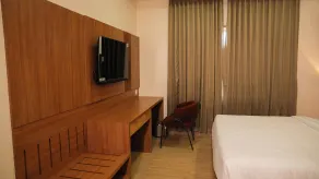 Hotel M7 Plaza - Chambre