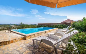 Awesome Home In Lisane Tinjske - Pool