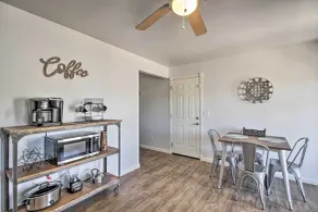 Private Yard! Pet-Friendly Tucson Getaway - Interni
