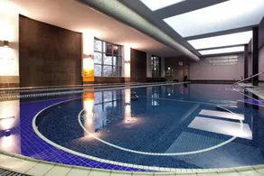 DoubleTree by Hilton Hotel Bristol South - Cadbury House - Piscina