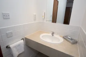 Ramada Cambridge - Room