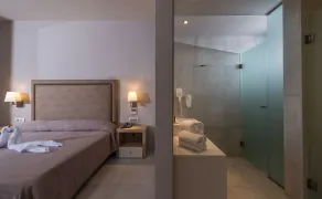 Cactus Beach Hotel - Chambre