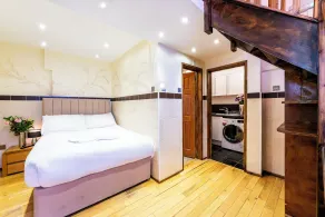 Berkley Apartments - Room