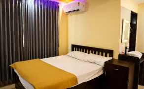 Hotel VR Rudra Residency - Room