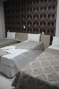 AJ Hotel Chapecó - Fácil Acesso Pátio Shopping e Rótula da Bandeira - Room