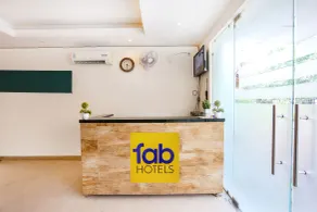 FabHotel Royal Touch - Patel Nagar - Receção