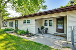Shop, Dine, Walk to Houghton Lake! Family Getaway - Interiør