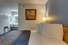Econo Lodge - Værelse