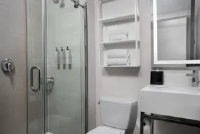 Fairfield Inn & Suites by Marriott New York Manhattan/Central Park - Salle de bain