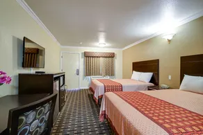 Hacienda Inn - Room