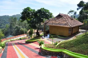 ASHRAMAM HEALTH RESORT - Restaurant