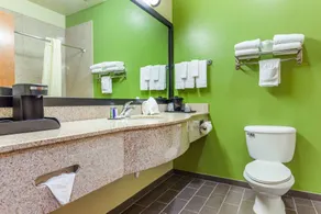 Sleep Inn & Suites Hewitt - South Waco - Badezimmer
