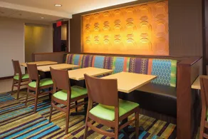 Fairfield by Marriott Inn & Suites Raynham Middleborough/Plymouth - Restaurant