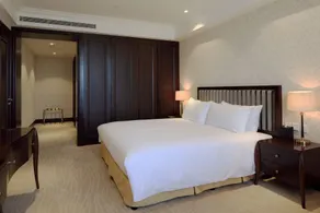 Evergreen Laurel Hotel, Shanghai - Room