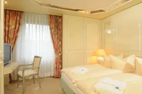 Maritim Hotel Bremen - Chambre