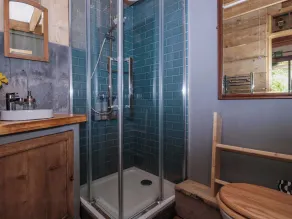 Ferryman's Lodge - Bathroom