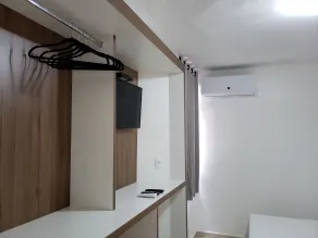 Executive Plaza Hotel - Room