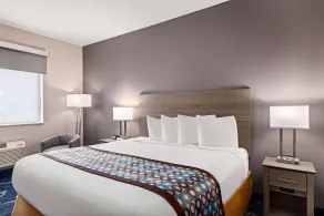Baymont by Wyndham Waterloo - Chambre