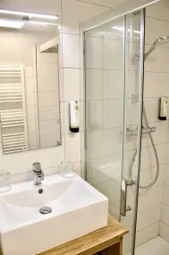 Hôtel Restaurant Le Commerce - Badezimmer