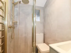 Fell View - Bathroom