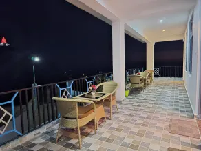 Aangan Royal Stay- Your Mountain Home in Dharamshala - View from room
