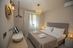 Grand Blue Beach Apartments & Suites - Room