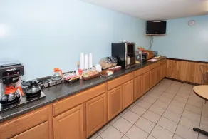 Eastbrook Inn - Restaurant