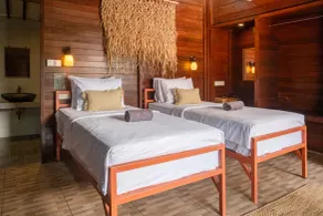 Mad Monkey Nusa Lembongan - Room