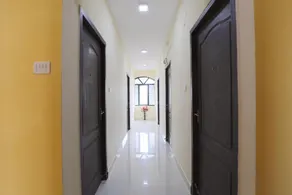 Green Tree Hotel-Near VFS Global and Ramee Mall - Hall